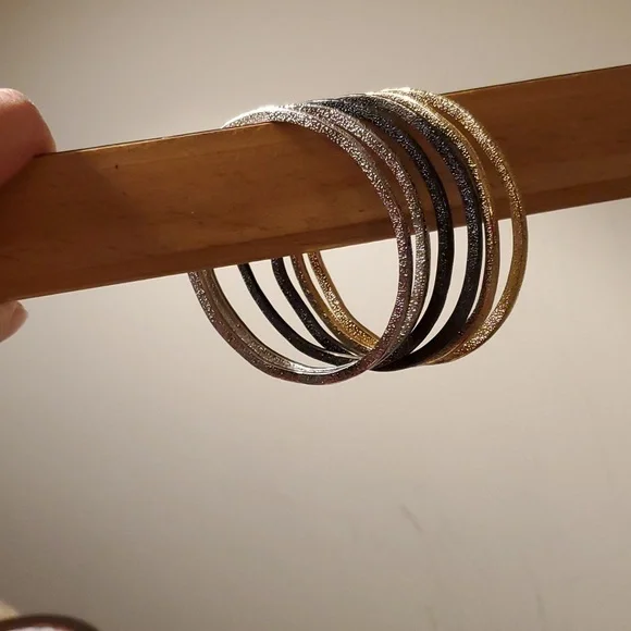 Stackable bracelets - Picture 2 of 2